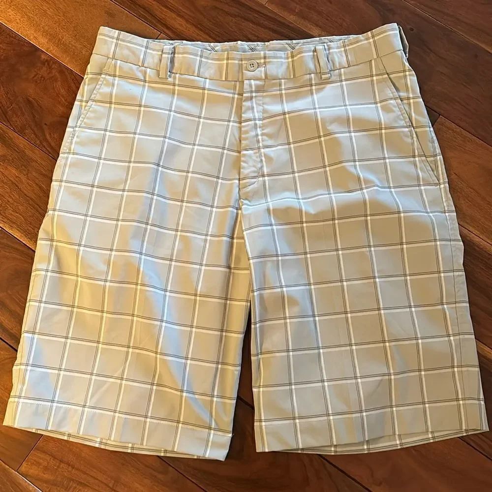 Nike Gray Golf Shorts - 34